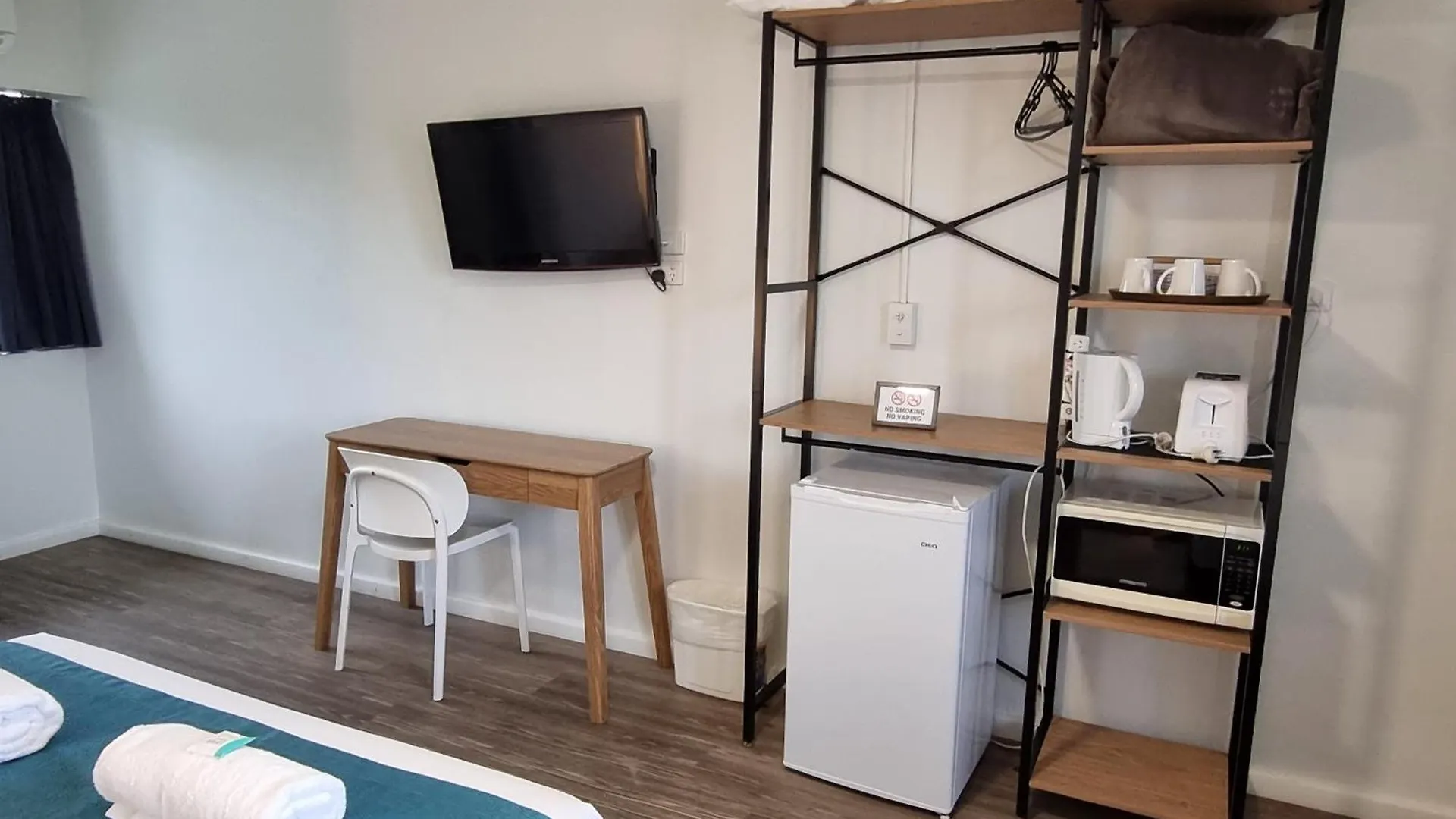 Bargara Beach Hotel 0*,  Avustralya